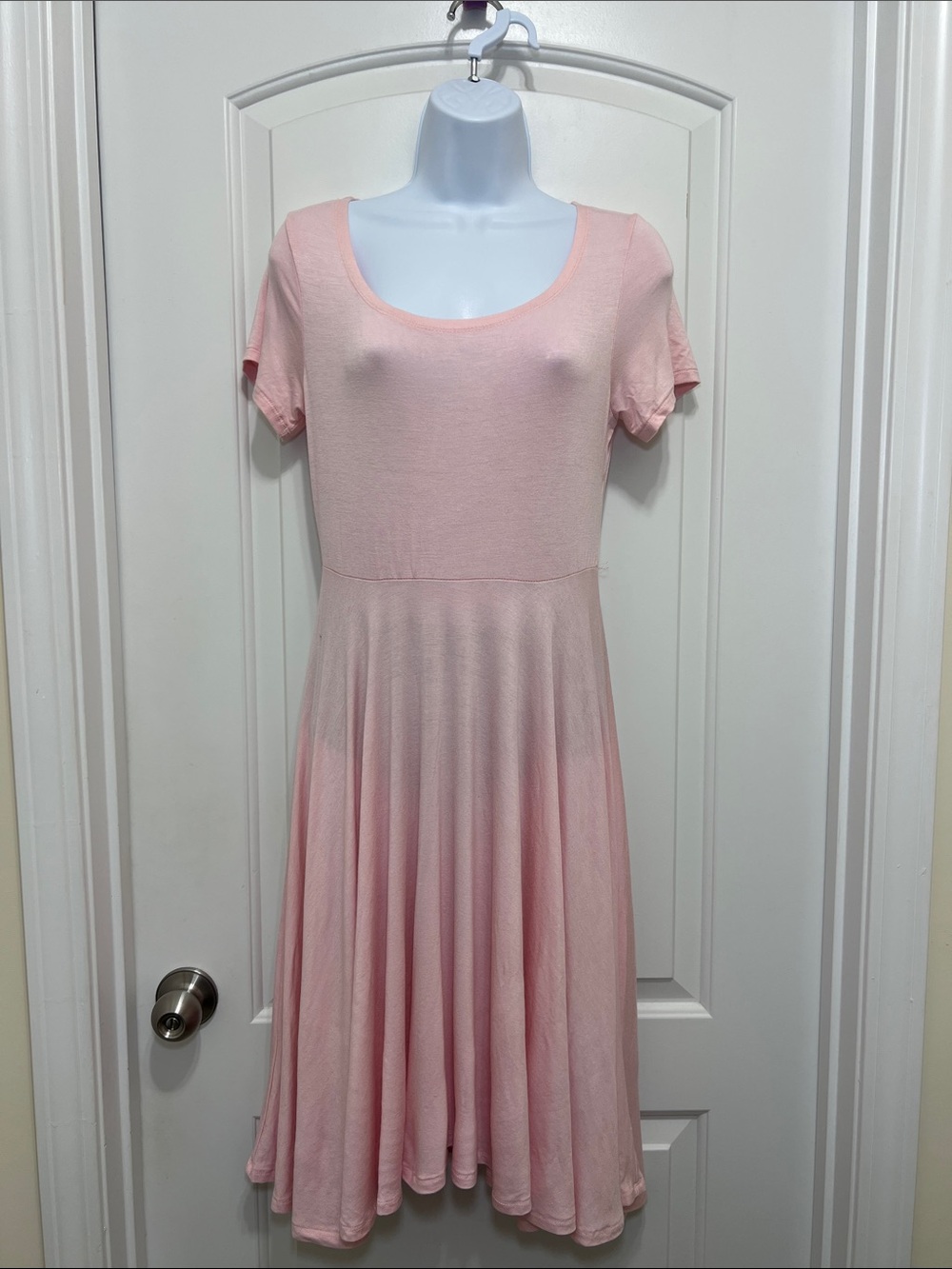 Light Pink Scoop Neck Midi Dress with Flared Skirt